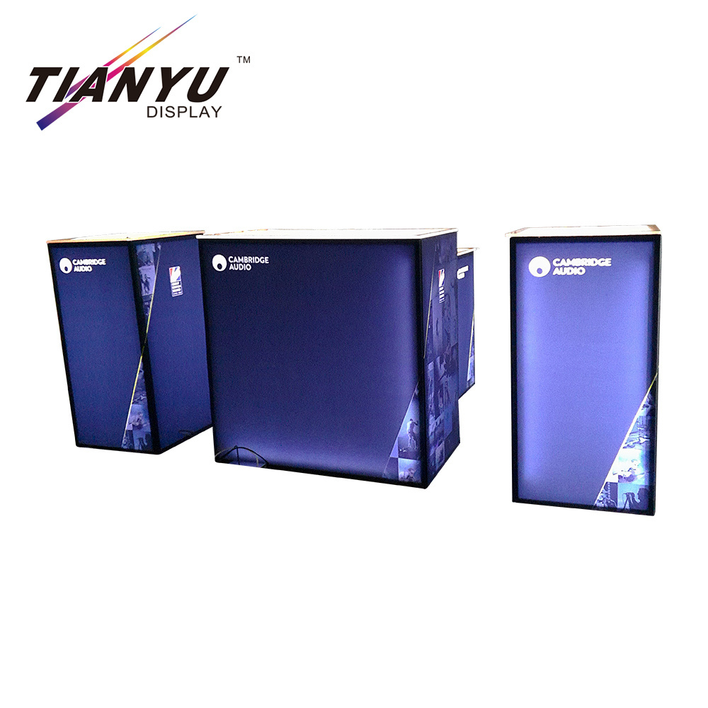 Professional 10X10 Exhibition Booth 3X6 Portable Trade Show Display